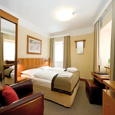 Hotel Post 4*