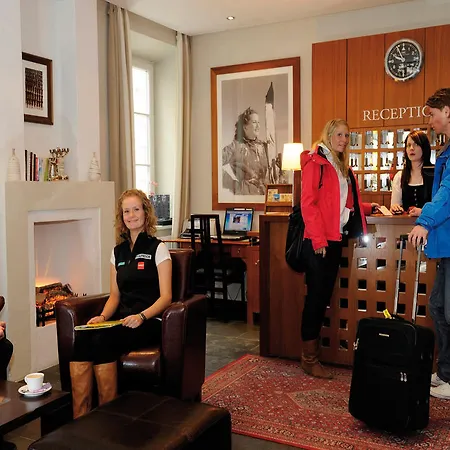 珀斯特酒店 巴德加斯坦